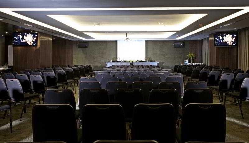 Gtower Hotel Kuala Lumpur Ngoại thất bức ảnh The 2012 conference of the International Society for the Study of Tropical Medicine
