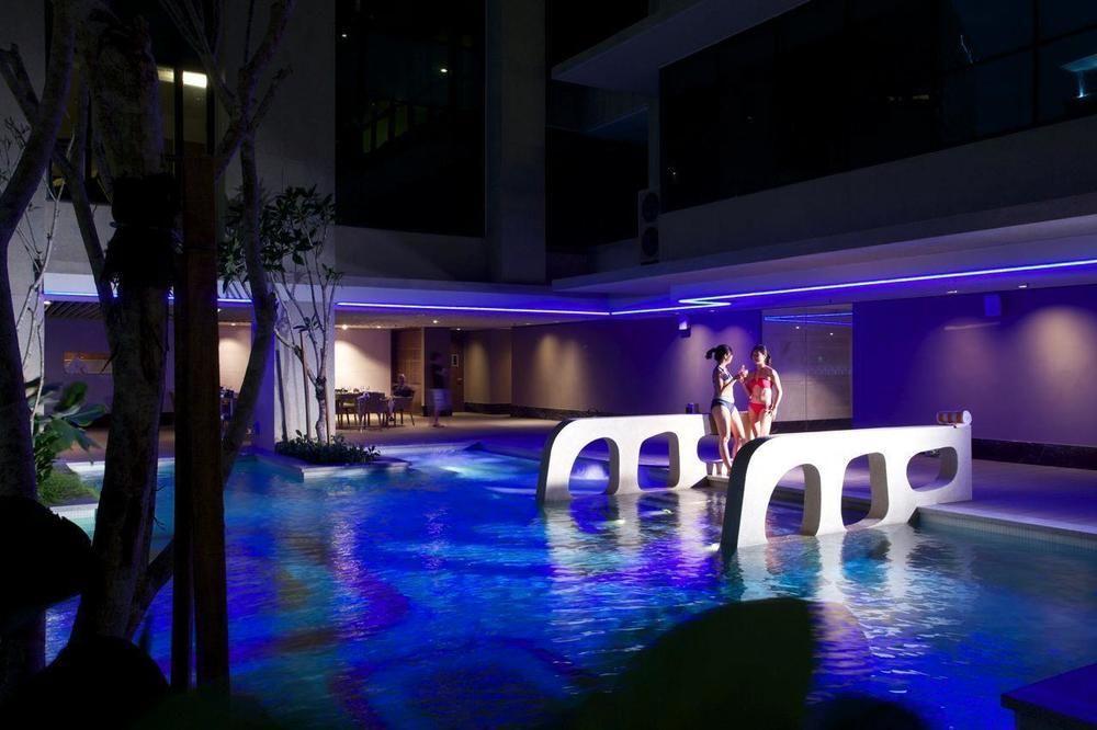 Gtower Hotel Kuala Lumpur Ngoại thất bức ảnh The pool at the hotel
