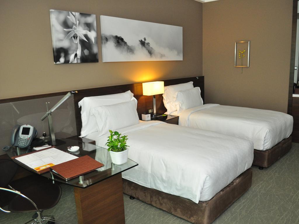 Gtower Hotel Kuala Lumpur Ngoại thất bức ảnh A room at the hotel