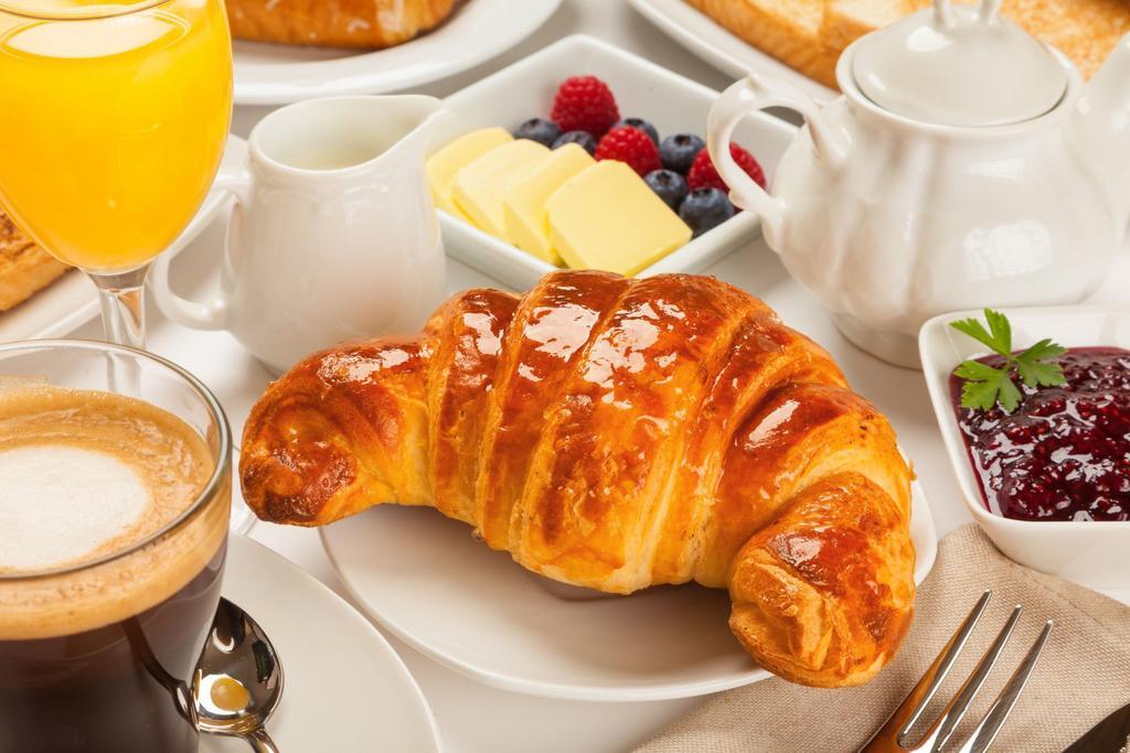 Gtower Hotel Kuala Lumpur Ngoại thất bức ảnh Croissant