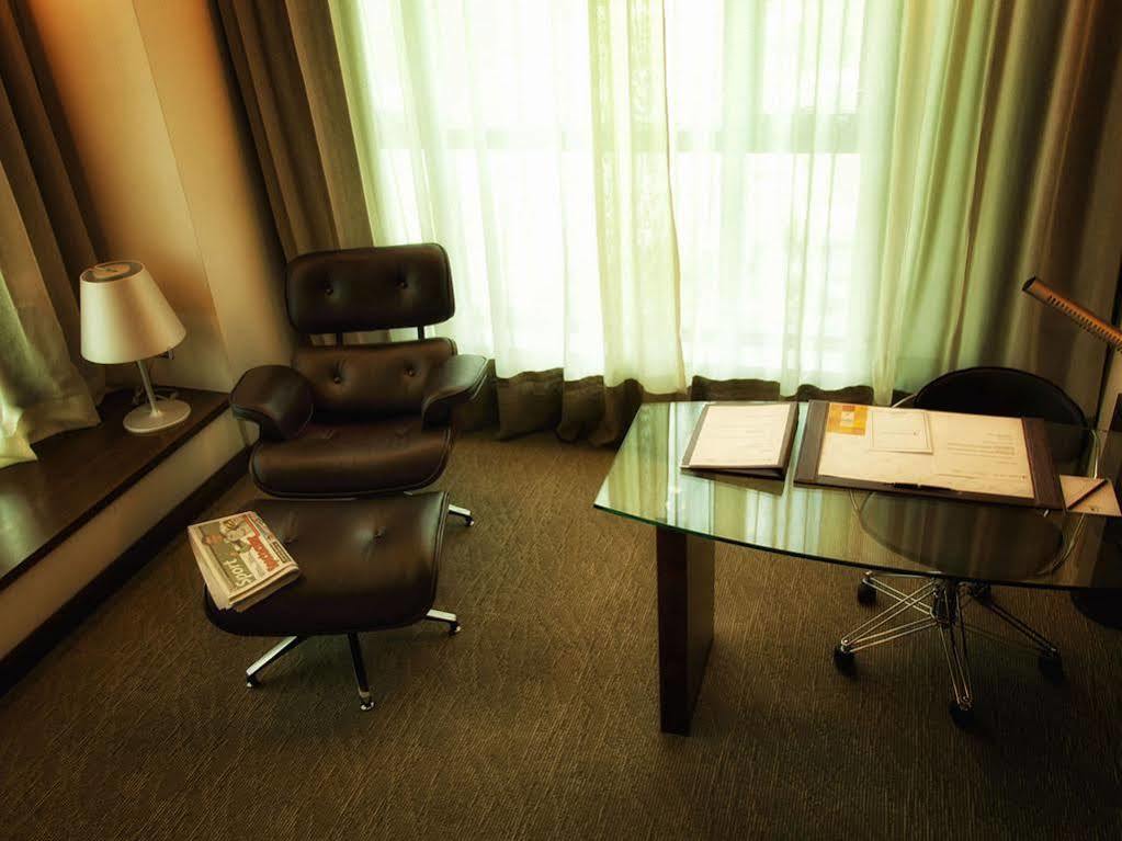 Gtower Hotel Kuala Lumpur Ngoại thất bức ảnh A typical hotel suite