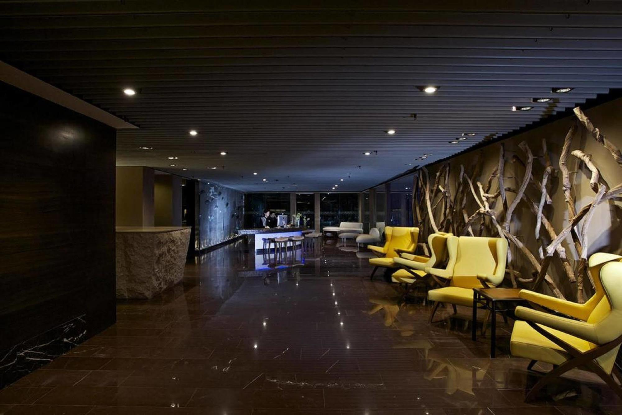 Gtower Hotel Kuala Lumpur Ngoại thất bức ảnh The lounge at the airport