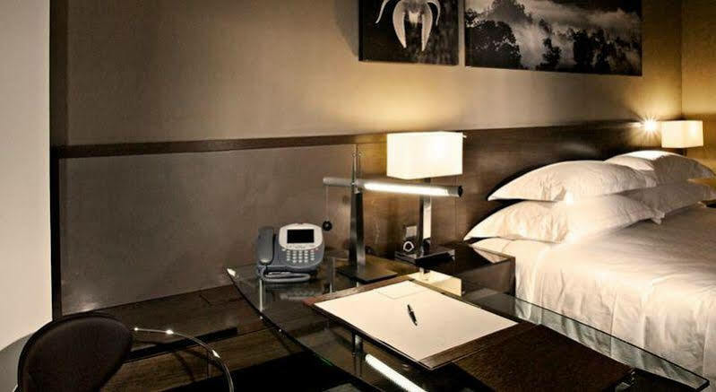 Gtower Hotel Kuala Lumpur Ngoại thất bức ảnh A room at the hotel